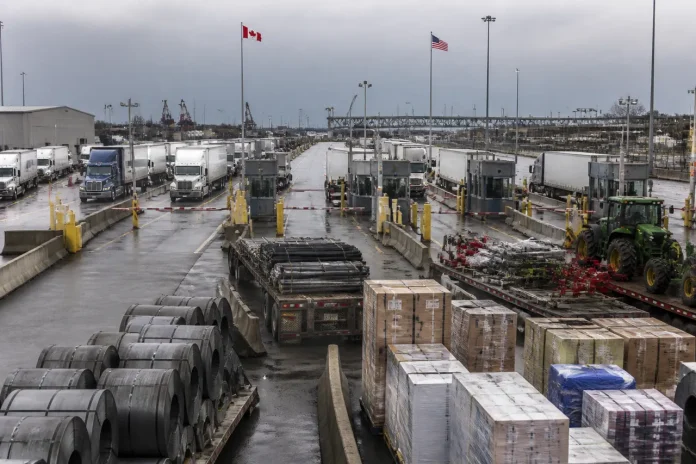 Canada impune taxe de până la 50% SUA. Trump anunță interdicții și noi represalii