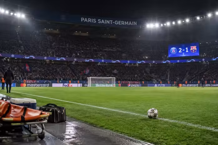 PSG confirmă accidentarea gravă a lui Khvicha Kvaratskhelia